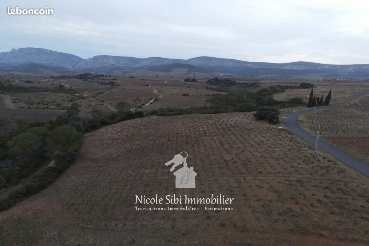 Terrain agricole 16 760 m² Tautavel · 11 800 €