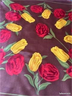 Foulards vintage, les tons roses & rouges