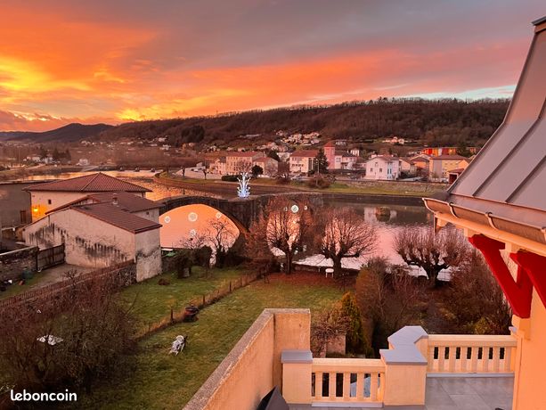 Maison de maître rénovée – Vue Loire – Idéale pour projets familiaux, intergénérationnels, locatifs ou professionnels