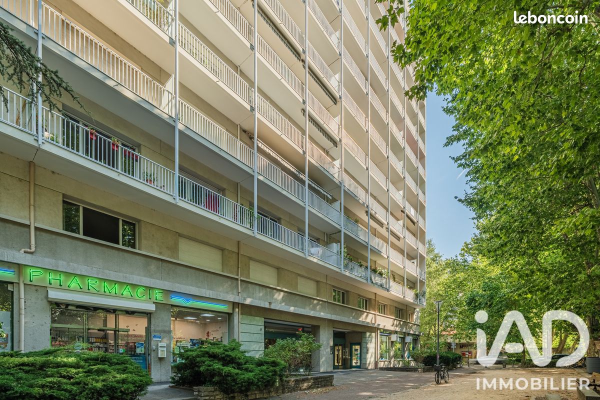 Appartement 4 pièces 125 m² · à Grenoble · 125 m² · 262 000 €