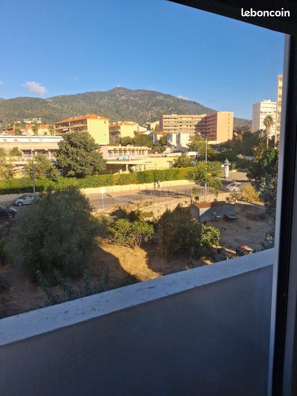 Appartement 4 pièces 69 m² · à Ajaccio · 69 m² · 780 €/mois