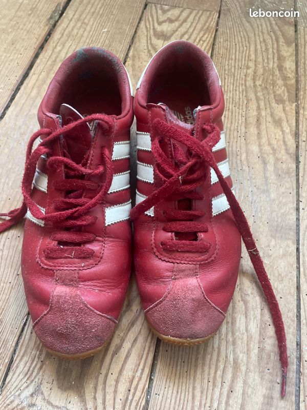 Baskets adidas rouge (image 3)