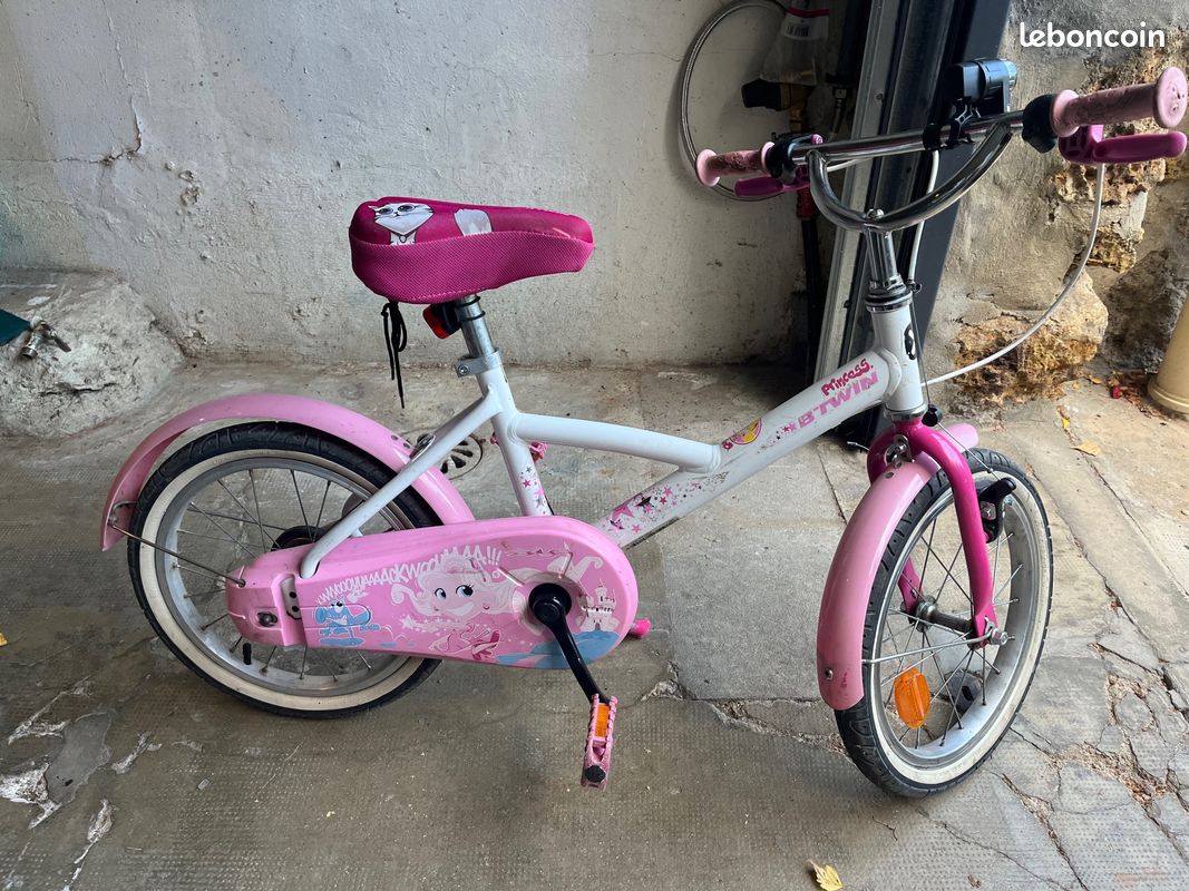 Vélo fille Decathlon Btwin princess blanc 16 pouces à ans Vélos - Main Image