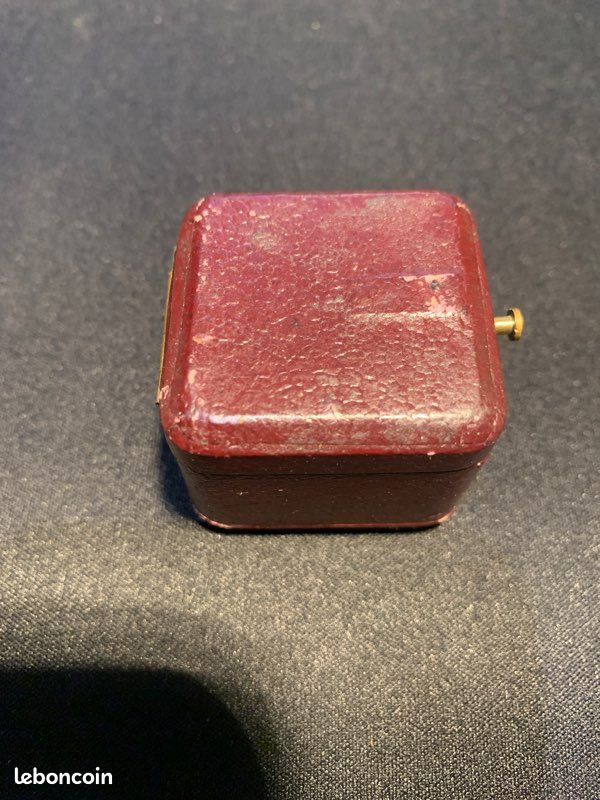Ancien écrin pour bague - France
