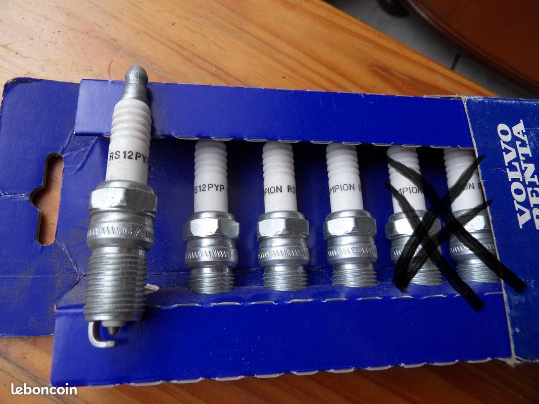 Boite de 4 Bougies volvo marine Champion RS12PYP (image 1)