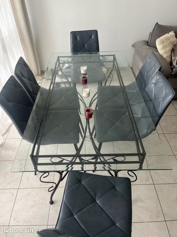 Table à manger en verre (image 3)