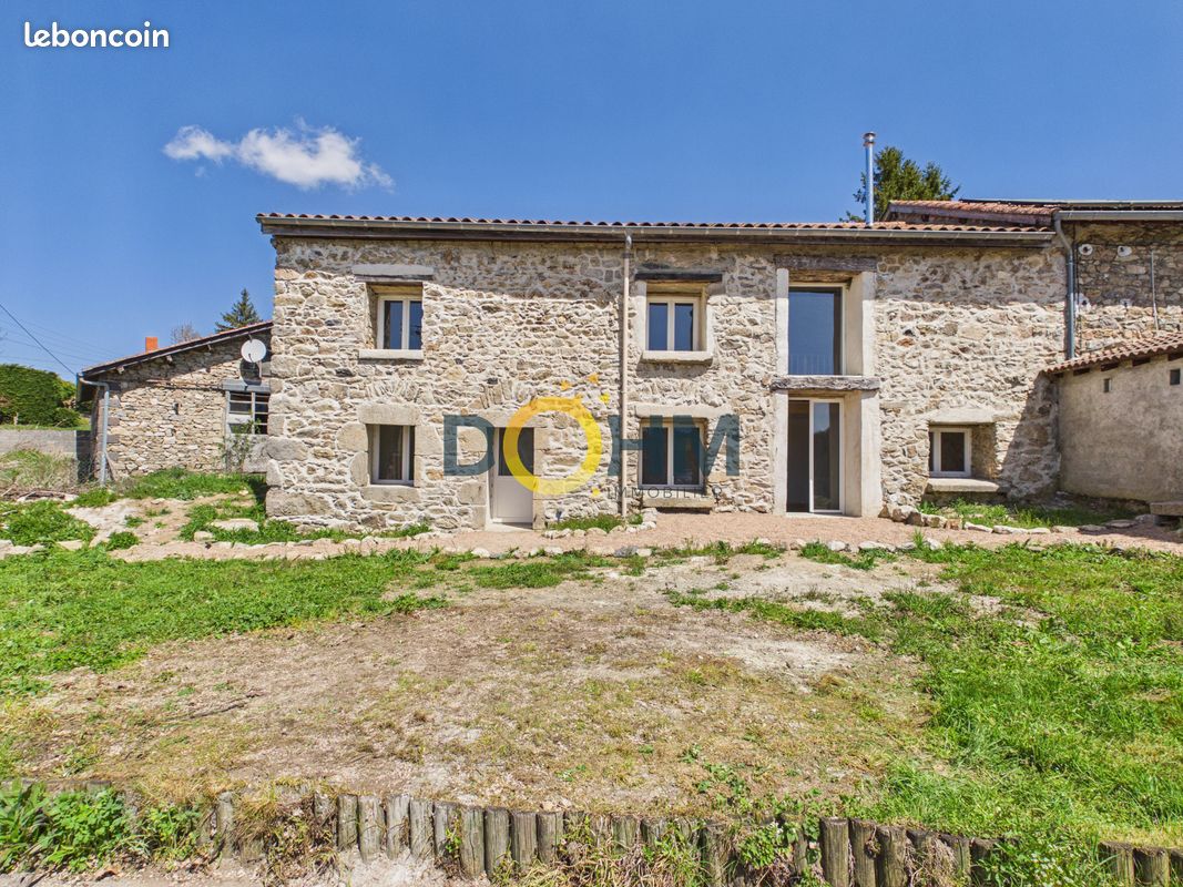 Maison 4 pièces 112 m² · à Saint-Jean-d'Aubrigoux · 112 m² · 154 000 €