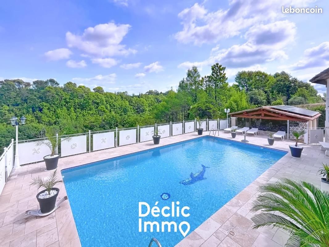 Maison 6 pièces 192 m² · à Saint-Paul-en-Forêt · 192 m² · 630 000 €