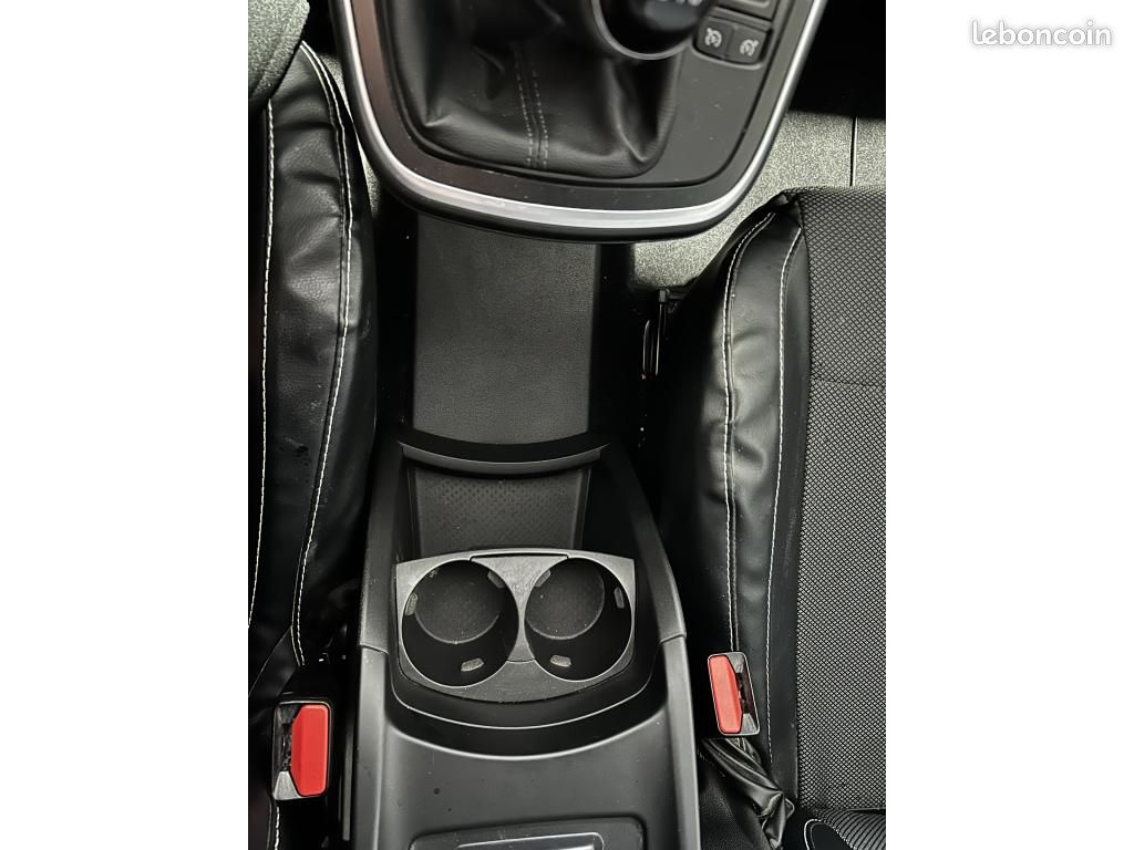 RENAULT SCENIC 1.2 130ch - Garantie 12 mois (image 24)