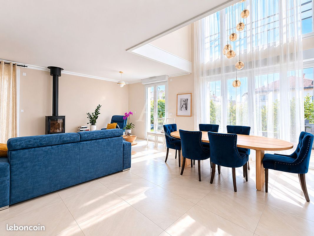 Maison 6 pièces 137 m² · à Carrières-sur-Seine · 137 m² · 3 500 €/mois