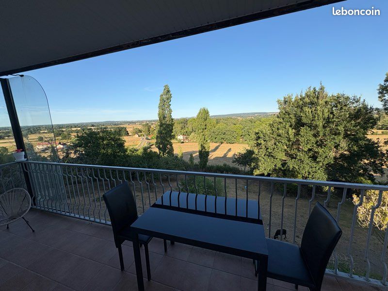 Maison 6 pièces 173 m² · à Bourg-le-Comte · 173 m² · 209 000 €