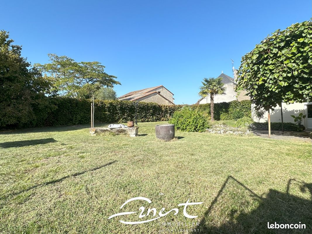 Maison 7 pièces 181 m² - Chasseneuil-du-Poitou 86360 (image 3)