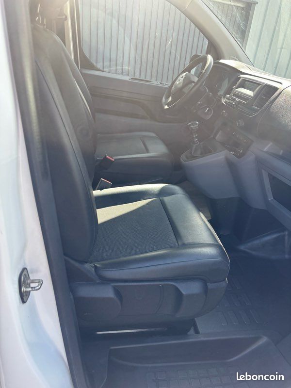 Opel vivaro 1.5 hdi 120cv 2 place 9990 euro (image 4)