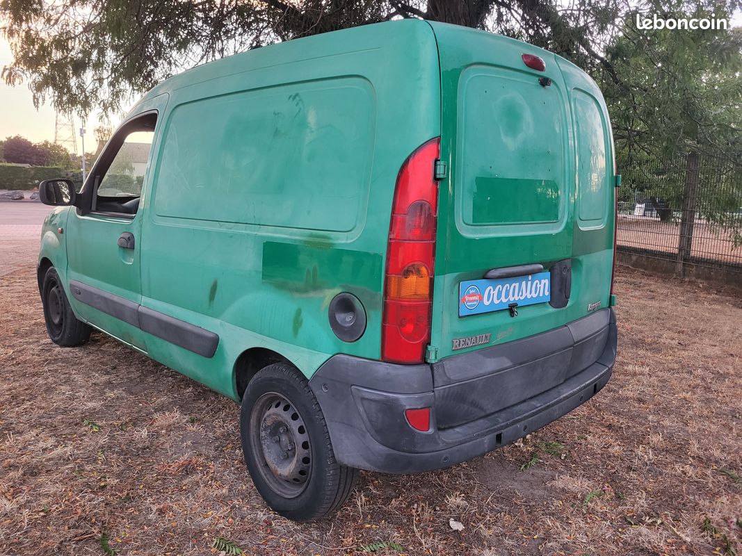 Renault kangoo fourgon phase 2 1.5 dci 80 ch (image 2)
