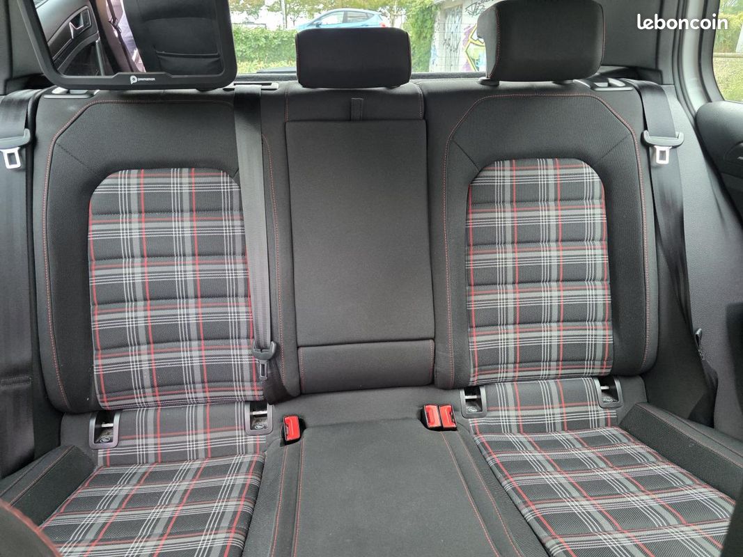 VOLKSWAGEN GOLF GTI Performance 2.0 16V TSI - 245 cv - BV DSG 7 (image 17)