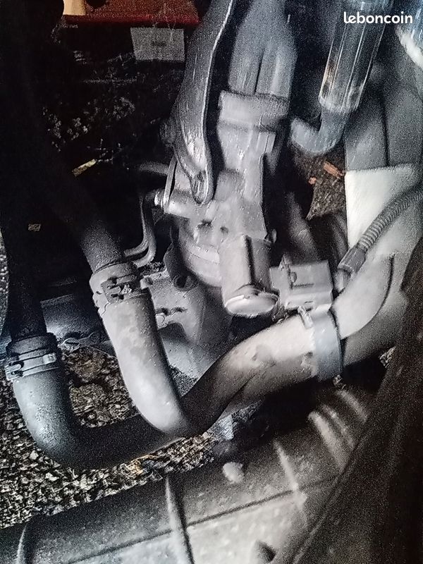 Pièces 3.0 v6 (image 1)