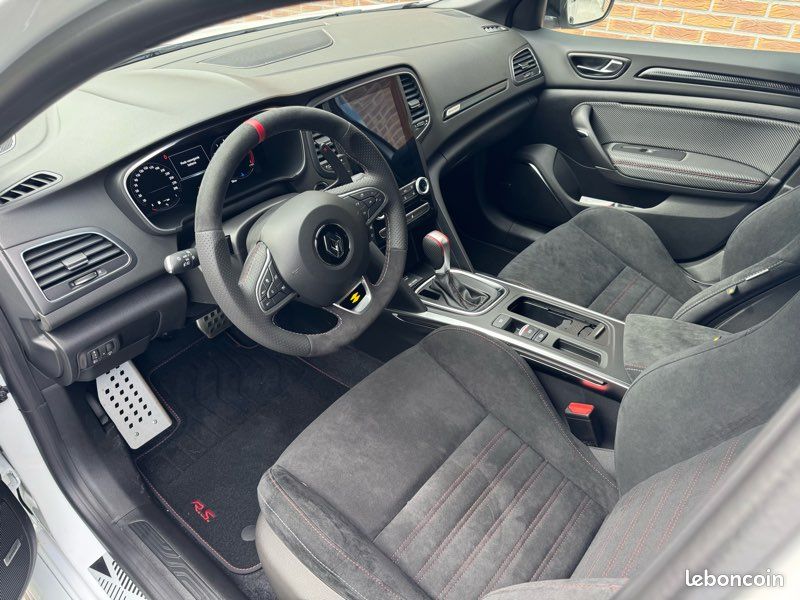 RENAULT MEGANE RS ULTIME NEUVE ( 10 KMS ) MALUS A PREVOIR 11164 GARANTIE 10/2028 dernier modèle disponible (image 10)