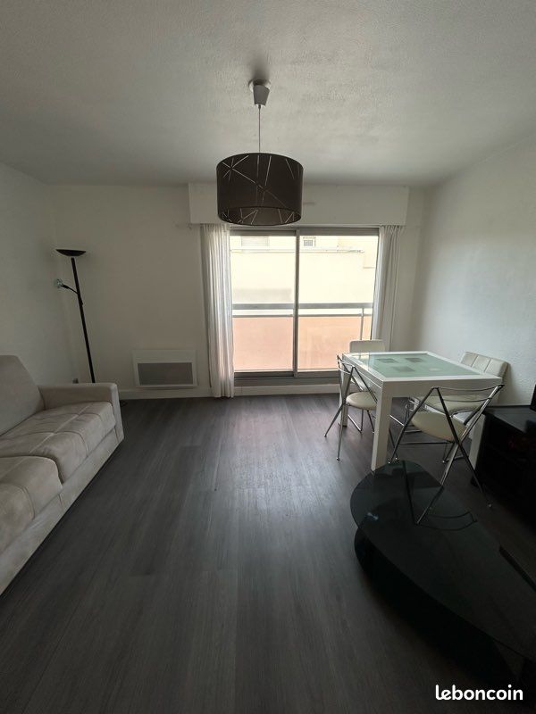 Appartement 1 pièce 27 m² · à Hyères · 27 m² · 670 €/mois