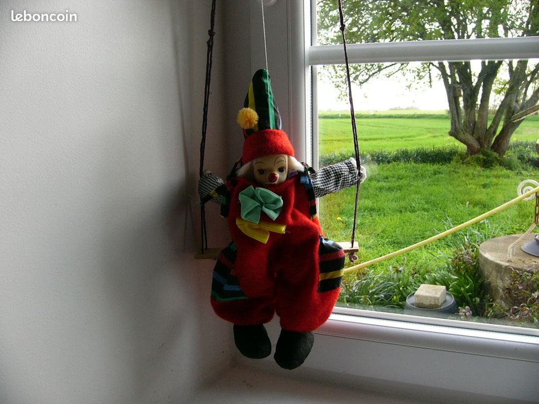 Clown rouge (image 1)
