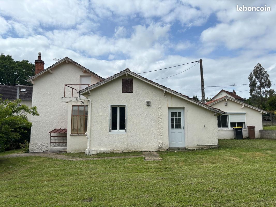 Maison 5 pièces 99 m² · à Vierzon · 99 m² · 64 000 €