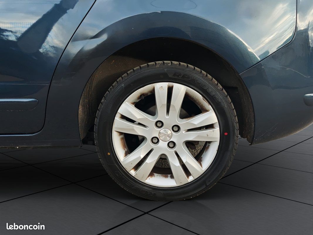 Peugeot 5008 2.0 blue hdi 150 allure / 7 places (image 22)