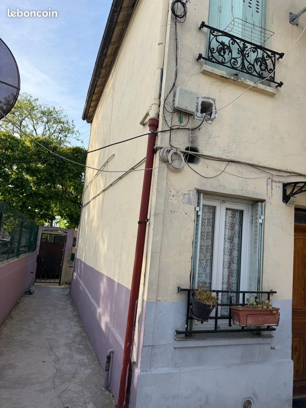 Maison 4 pièces 70 m² · à Stains · 70 m² · 210 000 €