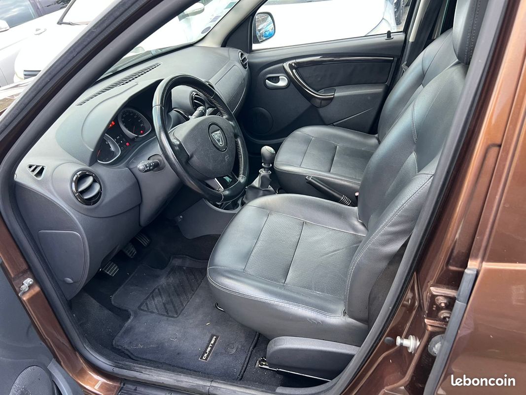 Dacia Duster 1,5L DCI 4X4 110Ch Int. Cuir (image 3)