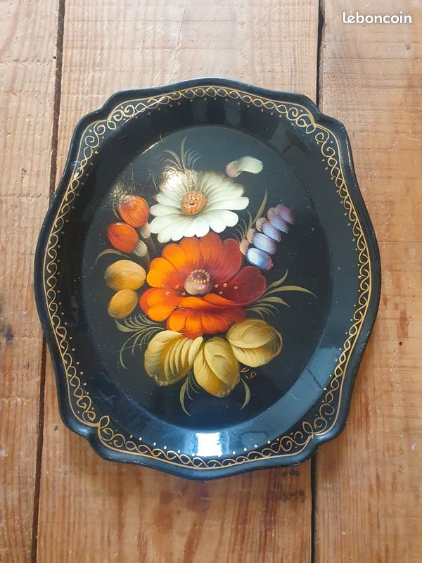 Plateau russe de Jostovo blanc T6484 T6484 : Artisanat russe sur notre