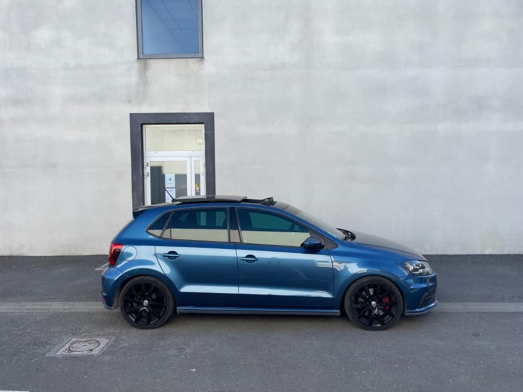 VOLKSWAGEN Polo GTI 1.8 TSI 192ch DSG7 5 portes Toit Ouvrant Panoramique  Apple CarPlay Android Auto - Voitures