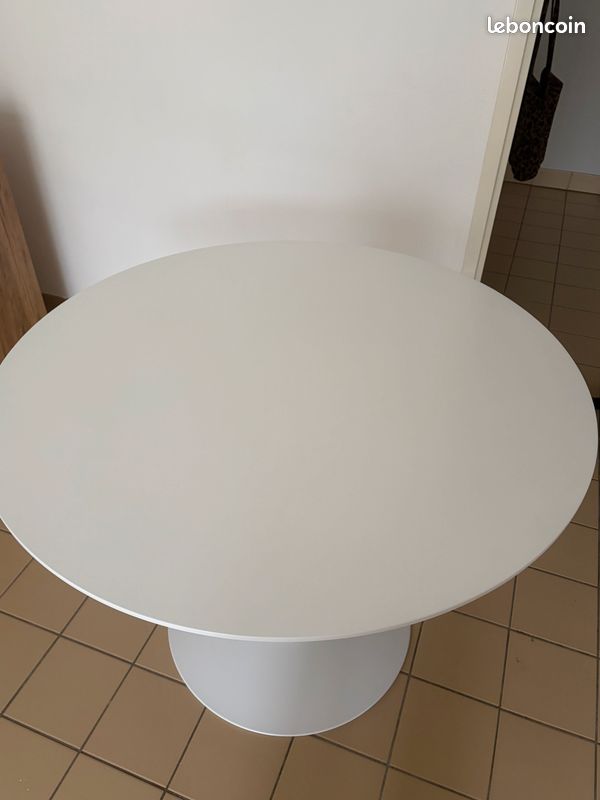 Table ronde (image 2)