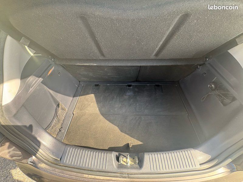🚘 KIA Rio 1.4 CRDi Spirit (image 13)