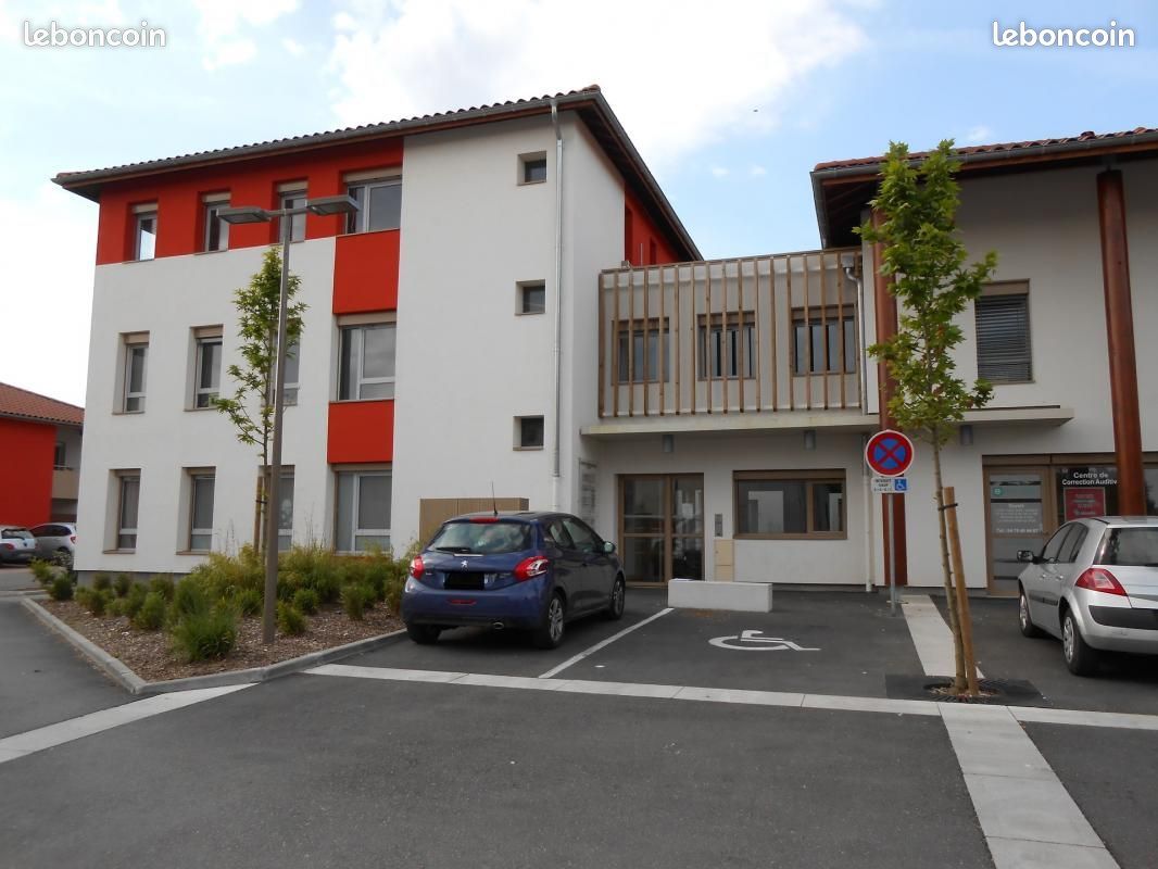 1 pièce 15 m² · à Heyrieux · 15 m² · 700 €/mois