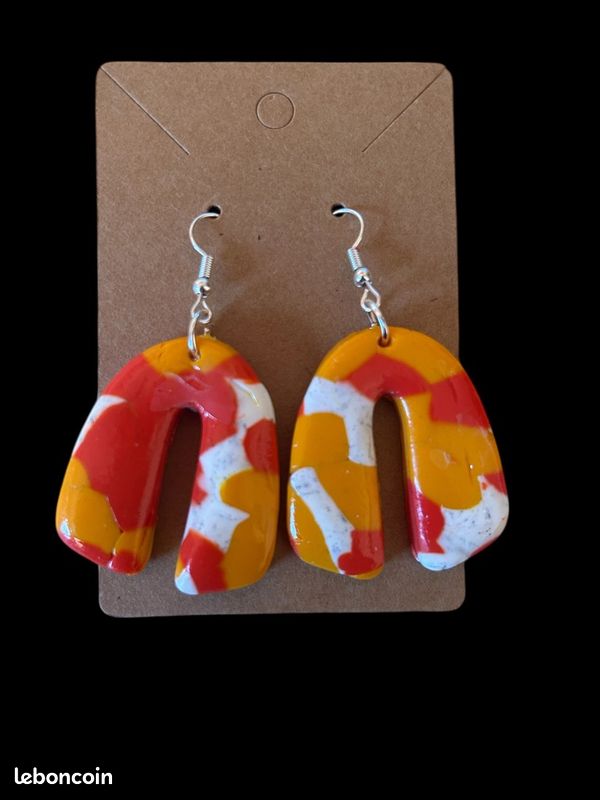 Boucles d'oreilles (image 1)
