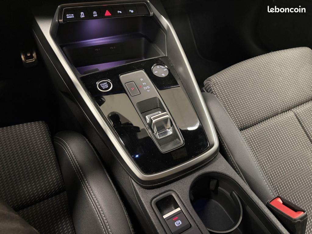 AUDI A3 Sportback 1.5 35 TFSI 150 ch S-Tronic 7 S line - CARPLAY - Attelage (image 25)