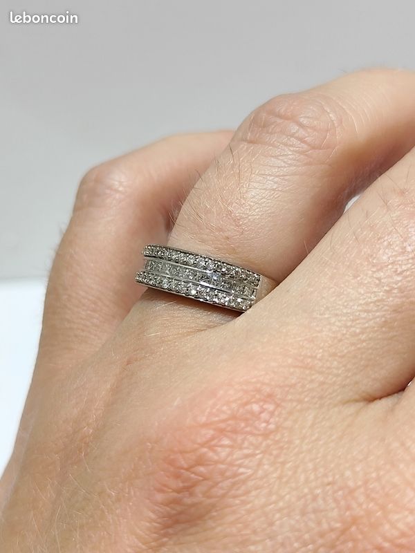 Bague type alliance, demi tour diamantée, or 18ct, 18k, Val