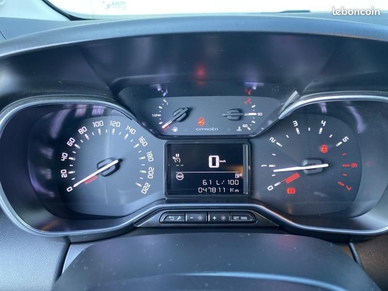 Citroen C3 Aircross PureTech 110ch S&S Shine (image 12)