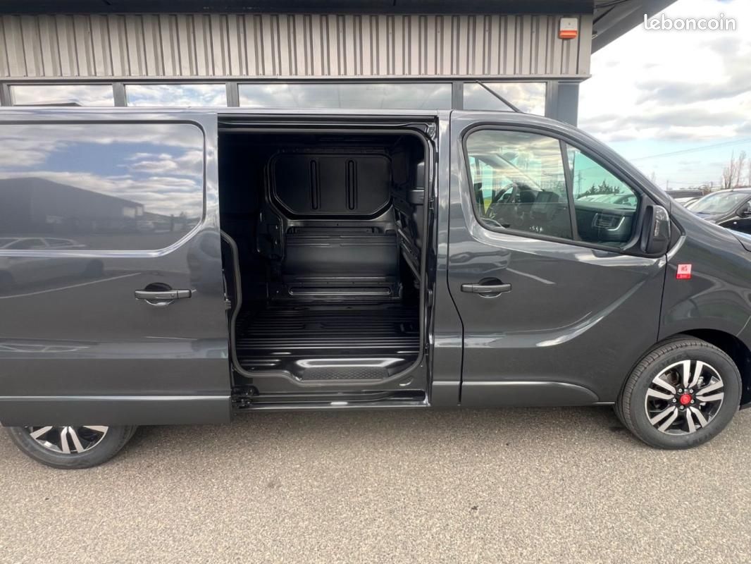 Renault Trafic L2H1BlueDCI 170 Red Exclusive BVA9 3pl (image 4)