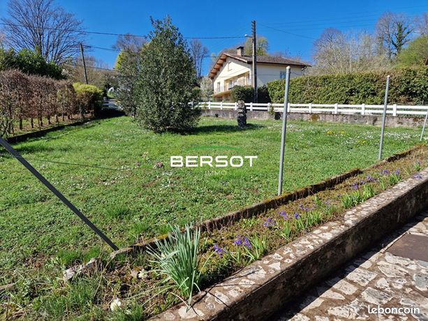 https://img.leboncoin.fr/api/v1/lbcpb1/images/44/16/18/441618ba2775907b7ed9f8a275a08710b04fb3c5.jpg?rule=ad-image