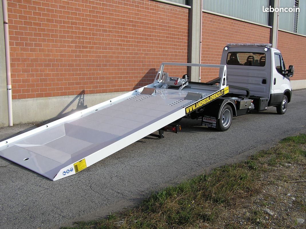 Dépanneuse IVECO DAILY 35C18 basculant et coulissant (image 3)
