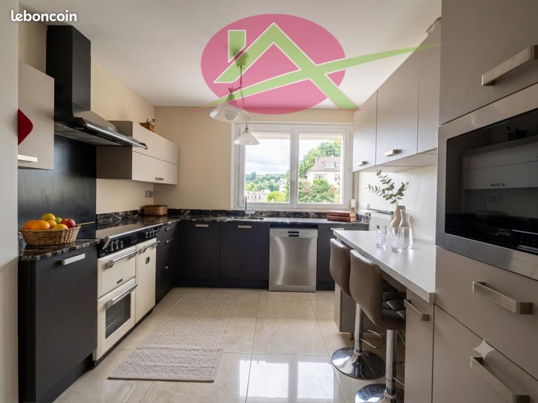 Appartement 4 pièces 93 m² · à Le Petit-Quevilly · 93 m² · 135 000 €