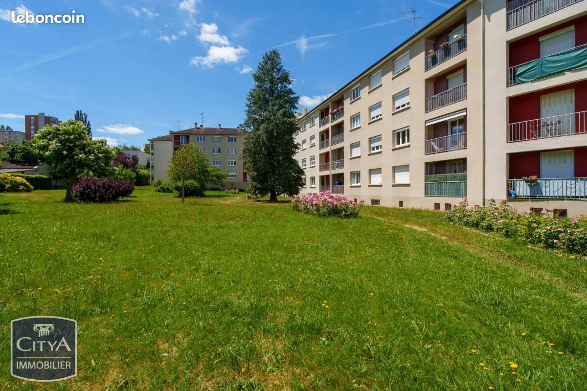 Appartement 4 pièces 81 m² · à Limoges · 81 m² · 110 000 €