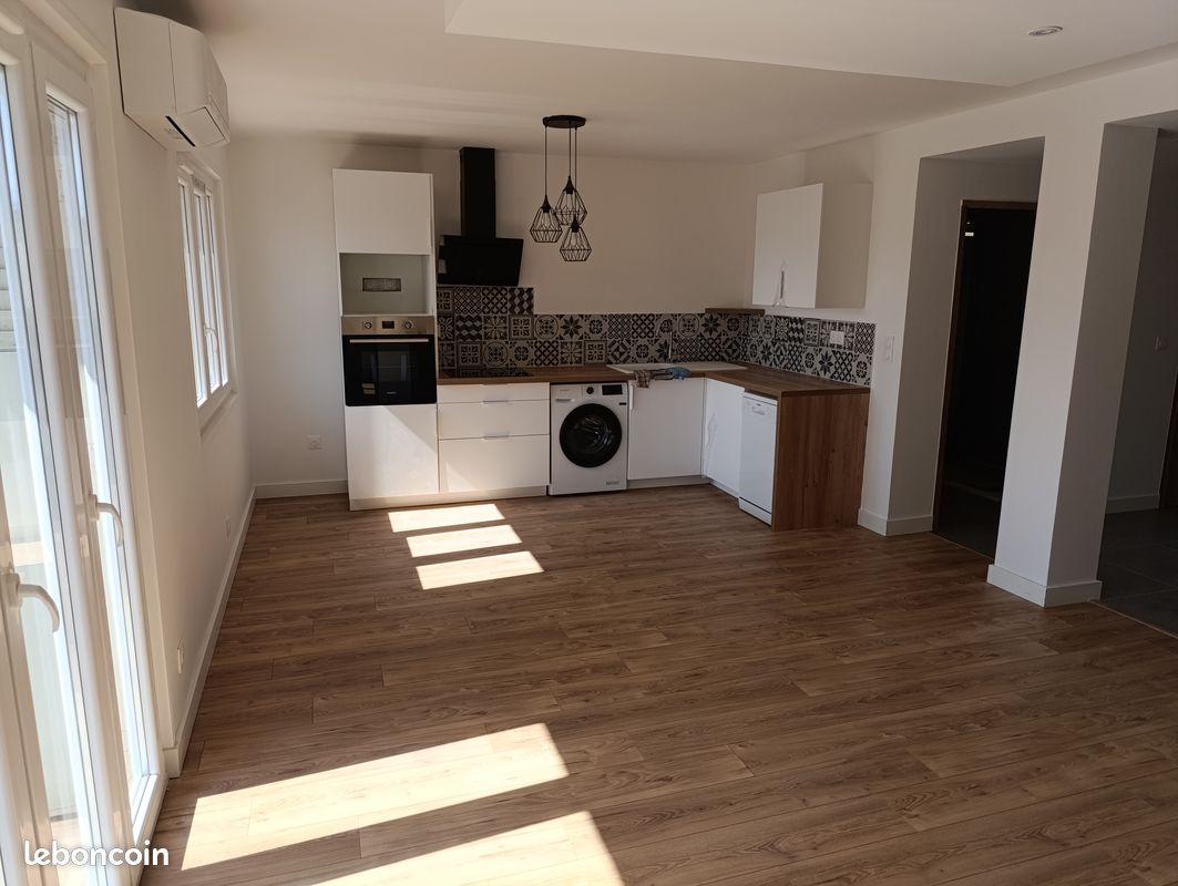 Appartement 4 pièces 74 m² · à Valence · 74 m² · 950 €