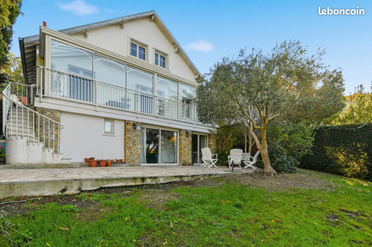 Maison 7 pièces 222 m² · à Bougival · 222 m² · 995 000 €