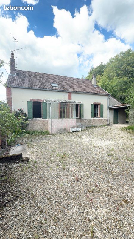 Maison 4 pièces 90 m² · à Champlost · 90 m² · 75 500 €