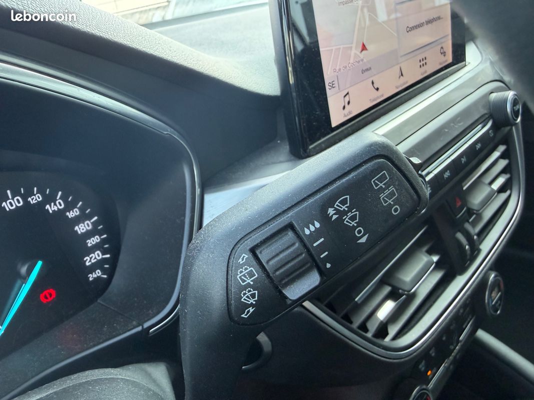 FORD FOCUS BREAK 1.0 ECOBOOST SCTI 125CH TITANIUM - BLUETOOTH - GPS - CROCHET D'ATTELAGE - RADAR DE RECUl (image 23)
