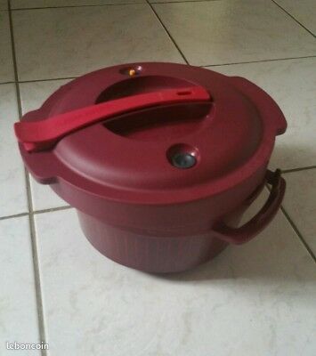 Micro minute Tupperware - Cathy (image 1)
