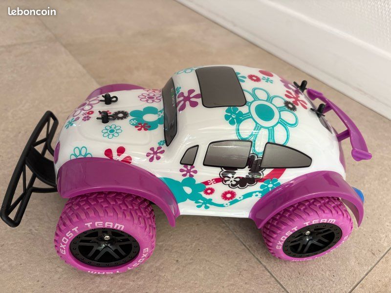 Voiture télécommandée (image 5)