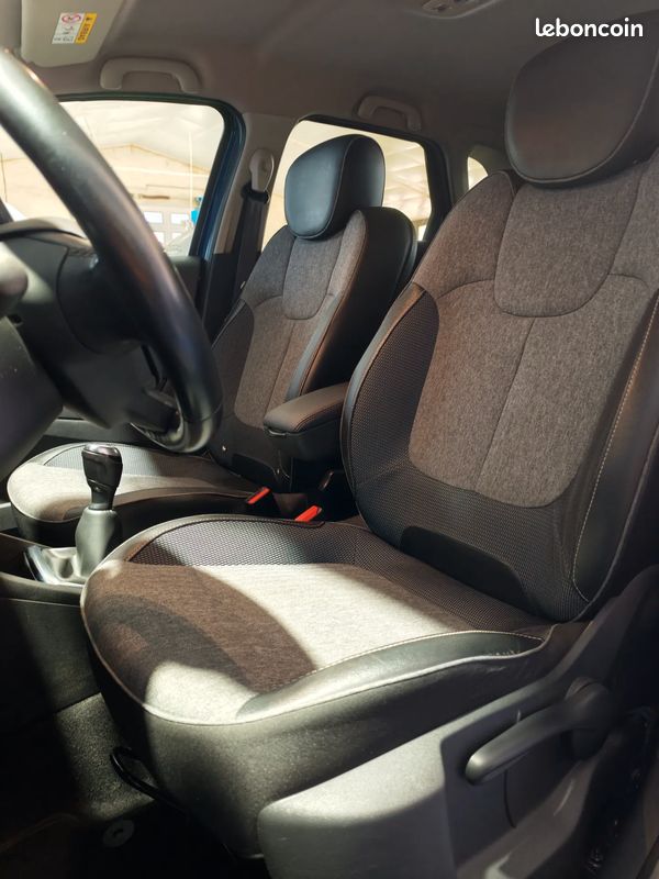 RENAULT Captur 0.9 90ch Intens - 2018 - 93 250 km - Suivi complet Concession - Climatision - Caméra de recule (image 14)