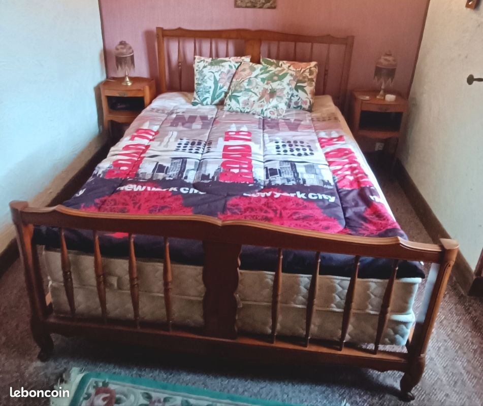 Lit en bois avec matelas 140x190 (image 4)