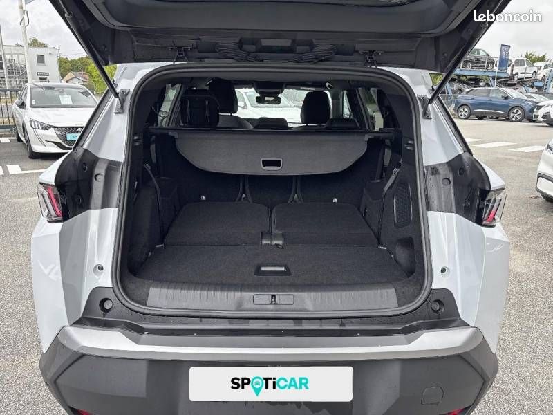 Peugeot 5008 Hybrid 145 e-DCS6 GT (image 15)